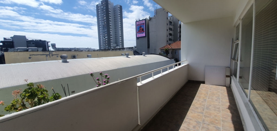 To Let 2 Bedroom Property for Rent in Sea Point Western Cape